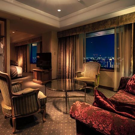 Hotel Agora Regency Osaka Sakai Сакаи Экстерьер фото Suite at the Conrad Tokyo