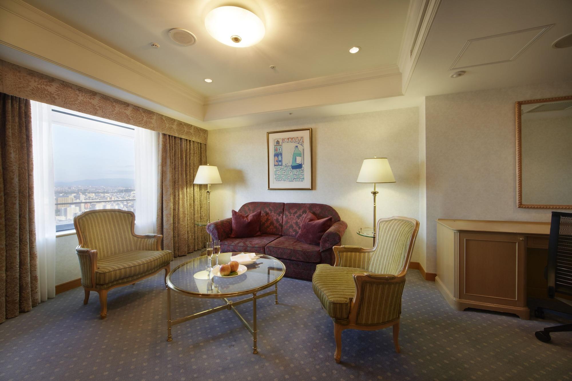Hotel Agora Regency Osaka Sakai Сакаи Экстерьер фото A living room in a suite