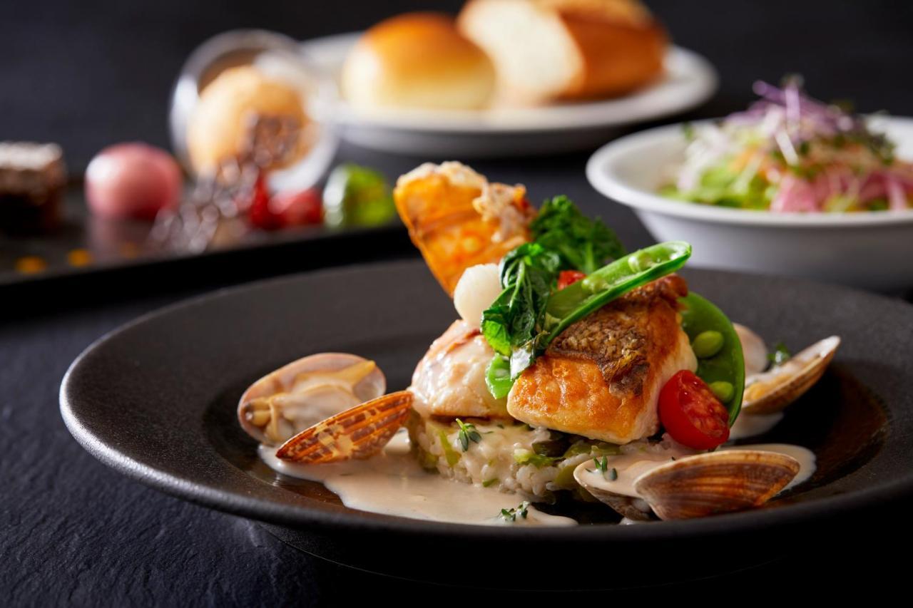 Hotel Agora Regency Osaka Sakai Сакаи Экстерьер фото A seafood dish