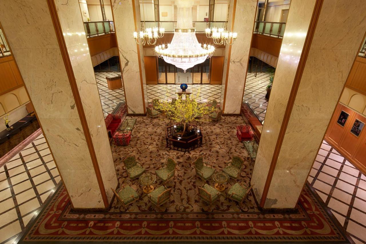 Hotel Agora Regency Osaka Sakai Сакаи Экстерьер фото The lobby of the hotel