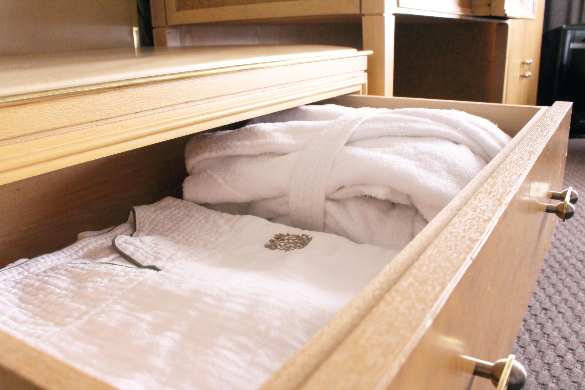 Hotel Agora Regency Osaka Sakai Сакаи Экстерьер фото A drawer