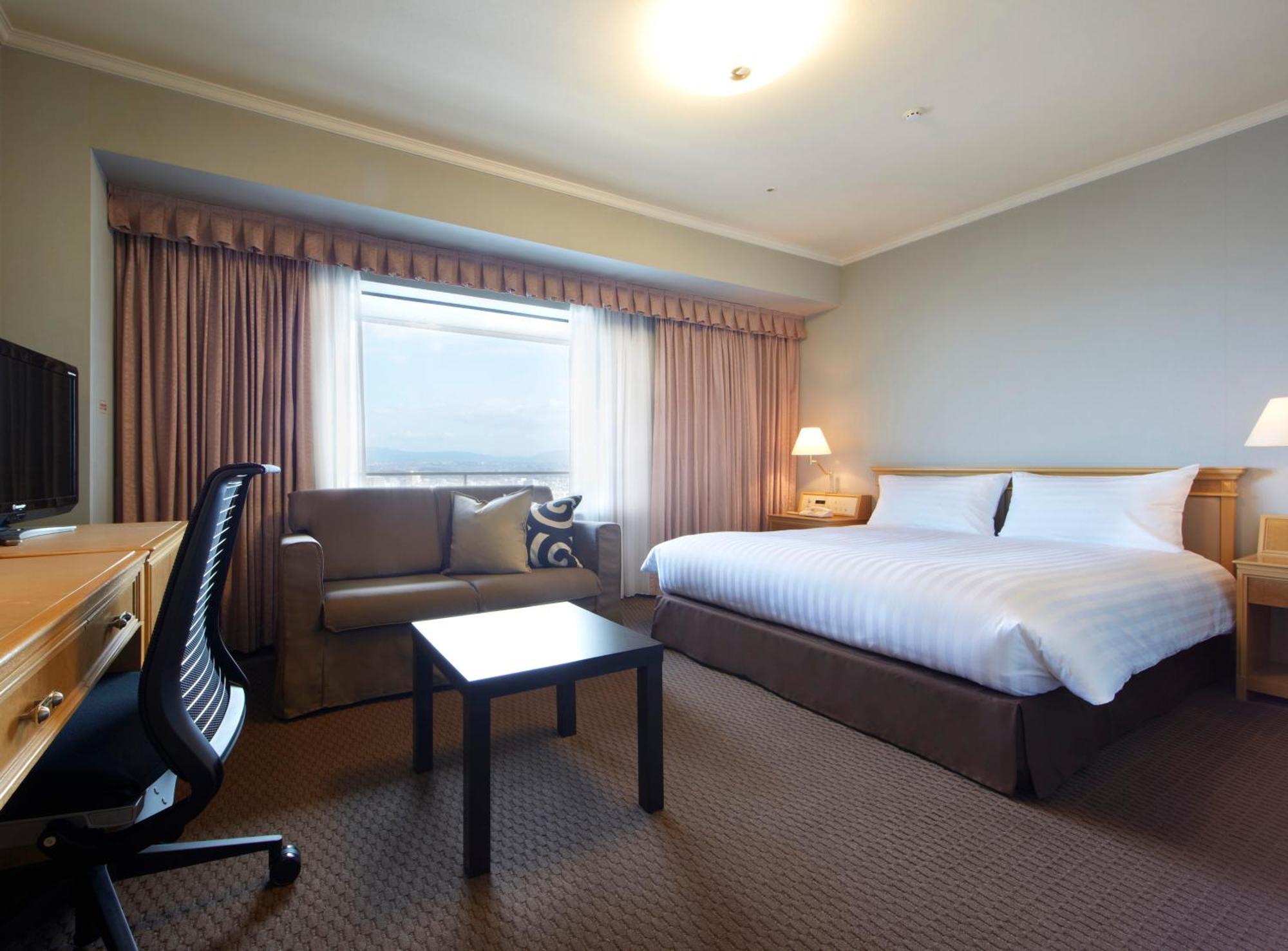 Hotel Agora Regency Osaka Sakai Сакаи Экстерьер фото A room at the hotel